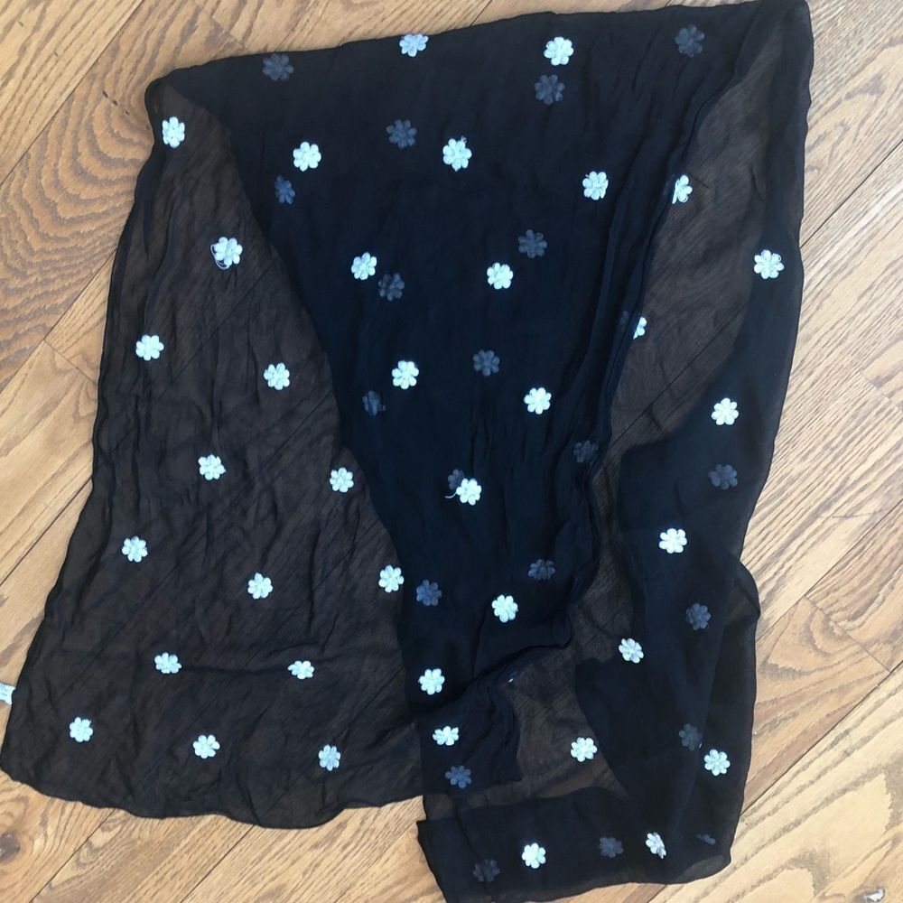 Vintage black and white floral sheer sarong